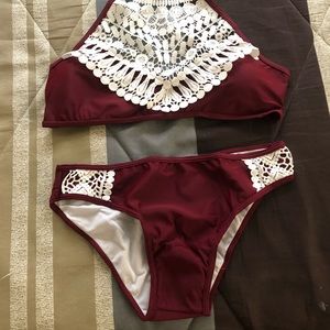 WOmens 2 piece bathing suit